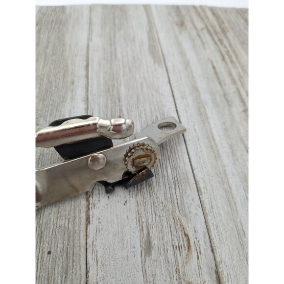 Can Bottle Opener Multipurpose Tool Good Cooks 6 1/4" - Picture 2 of 7